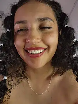 Watch Lucy_Marin live on EroticFlix - High definition streams