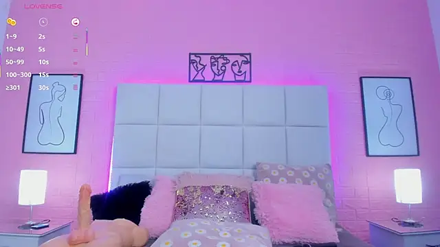 charlotte_kisss webcam