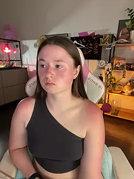 Watch sweetest_pie live on EroticFlix - High definition streams