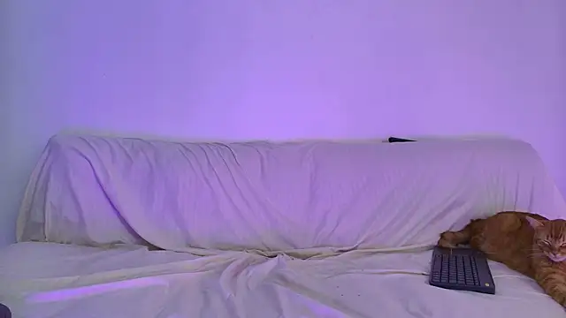 Nikki__uwu webcam