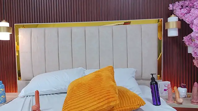 Carrie_GB webcam