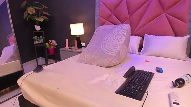 mia_milff webcam