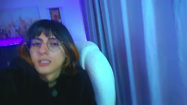 goth_minerva webcam