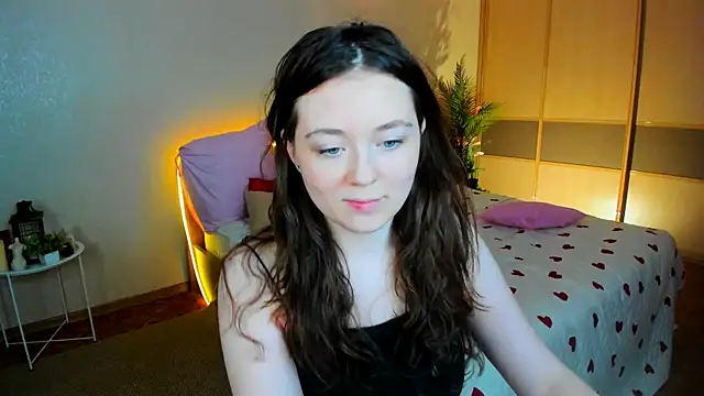 AlluringLookk webcam