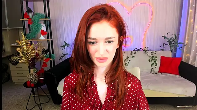 ChristinaConteeree webcam