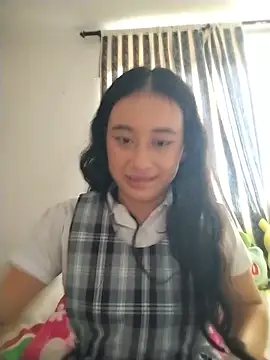 L0lita_Emi12 webcam