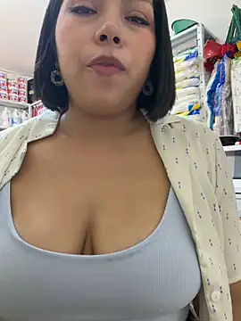 ISABELLA__LUNA webcam