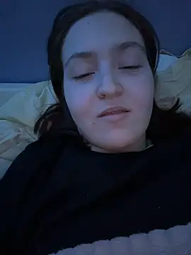 VIKIWITHMAX webcam
