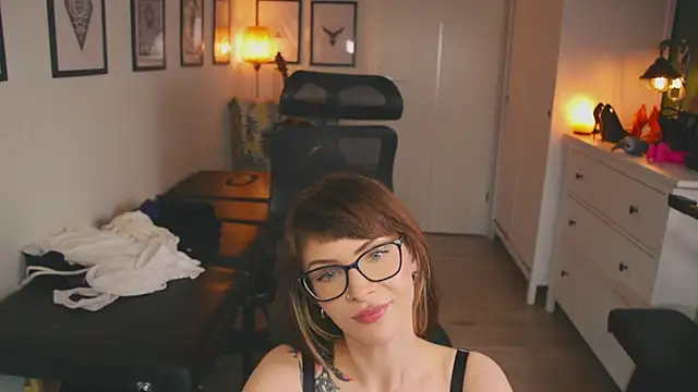 1Sandy live cam on StripChat