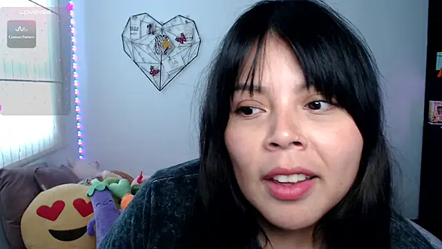 EllieMoonX webcam