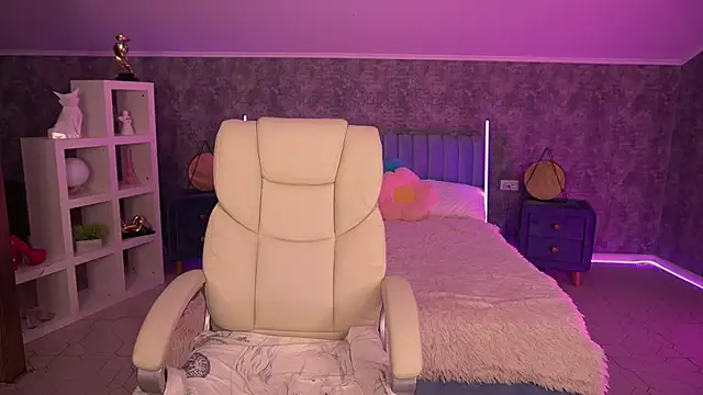 VelvetLuck webcam