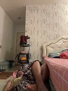 Ponthip webcam