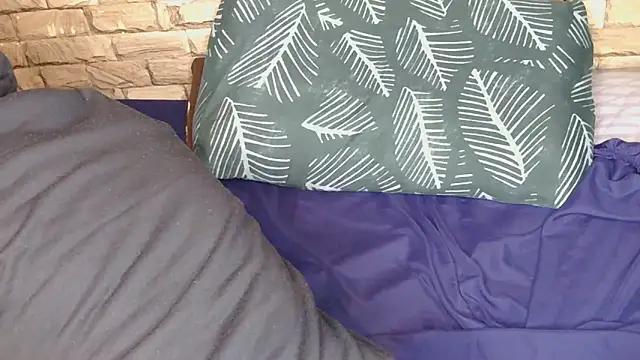 Sweethoneyglow webcam
