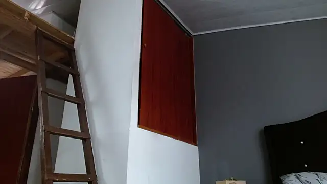 Emilia_1995 webcam