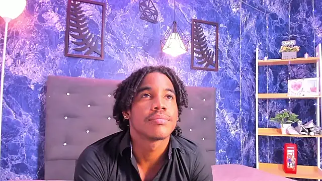 axel_silva4 live cam on StripChat