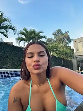 Irina_Velvett webcam