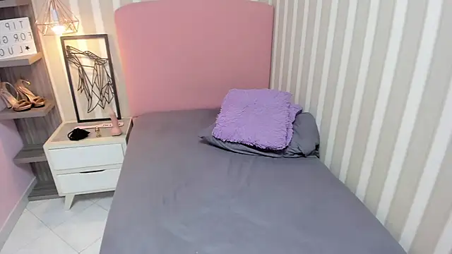 SHARLOTTE_SUITTE webcam