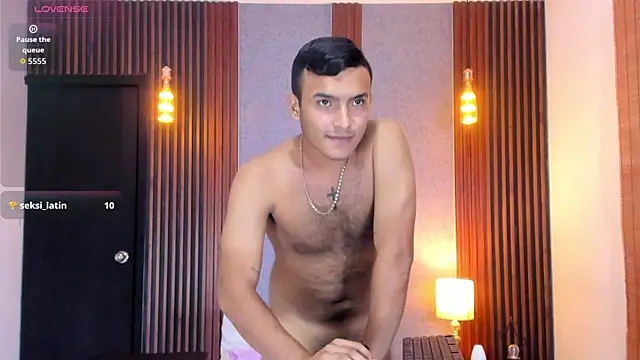 Chris_vega_ live cam on StripChat