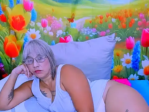 indianroxy webcam