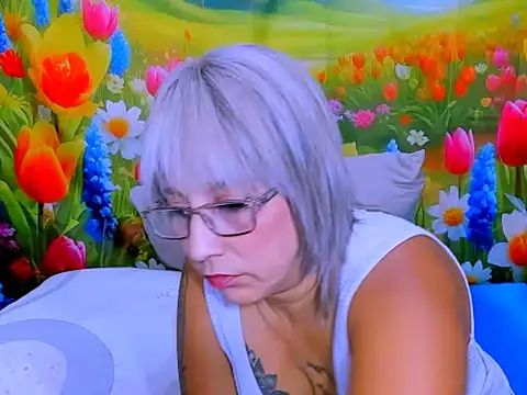 indianroxy webcam