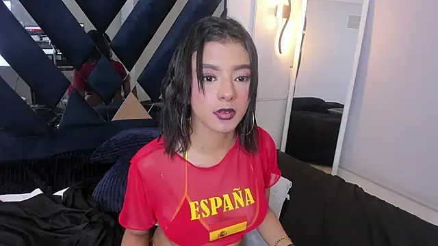 Dannae_Lux webcam