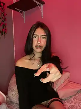 Watch NickieCute- live on EroticFlix - High definition streams