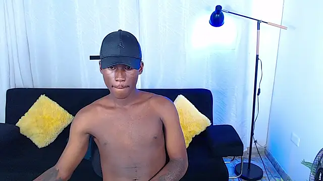 alexaandro18 webcam