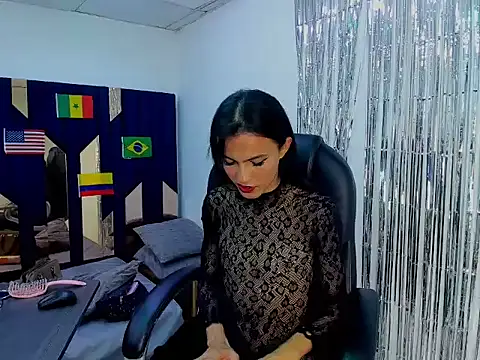 Aisha_hotts777 webcam