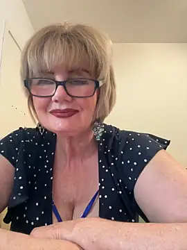 Watch AngelBlonda live on EroticFlix - High definition streams