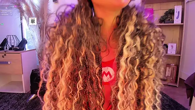 Tylla__ webcam