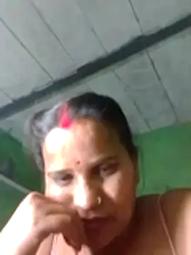 Shivani09900 webcam