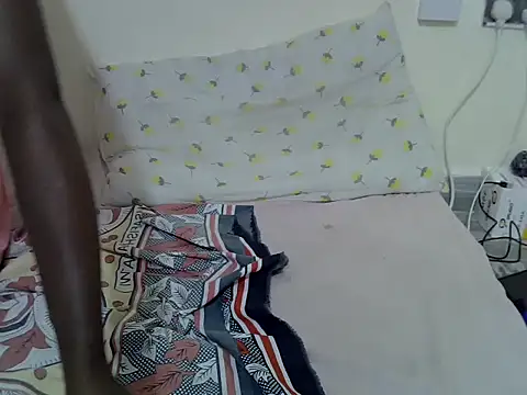 creamypetite webcam