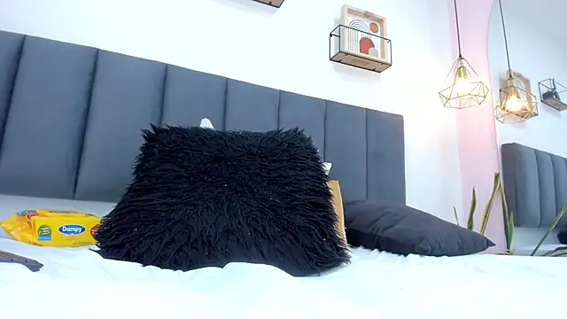 sam_doll_ webcam