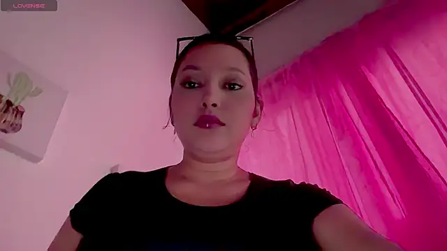 MarcellaGriffin webcam