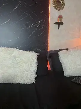 Alana_Stone live cam on StripChat