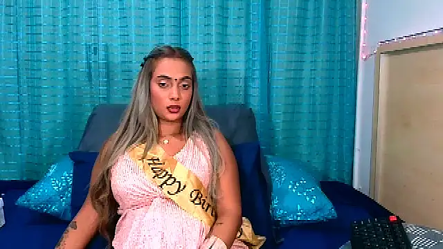 sexyindianchic webcam