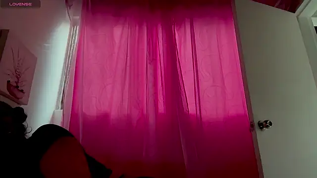 MarcellaGriffin webcam