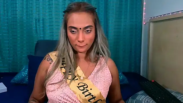 sexyindianchic webcam