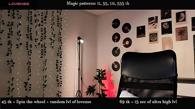 Alicia_x_art webcam