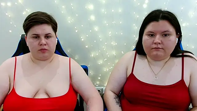 BeckyAndHellen webcam