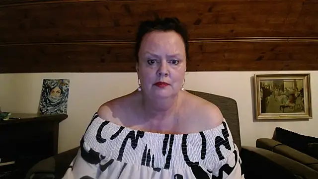 TiffanyMature webcam