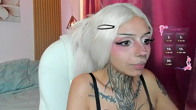 KoraRousee webcam