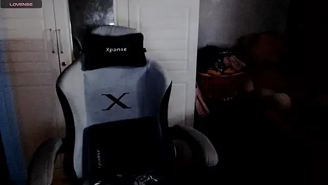 NastyMistressHUGEx webcam
