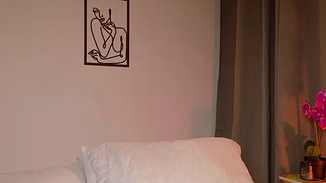 Watch VictoriaNova_ live on EroticFlix - High definition streams