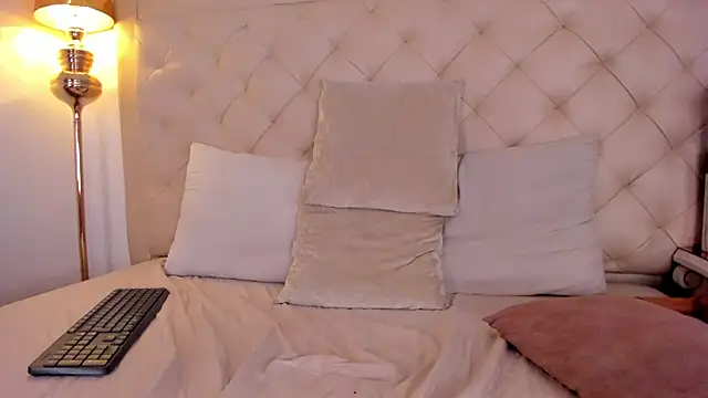 nina_joyce webcam