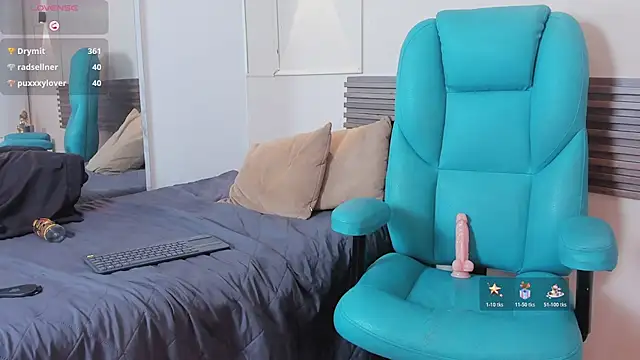 liz_merchan webcam