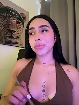 Watch IsabellaNoir_ live on EroticFlix - High definition streams
