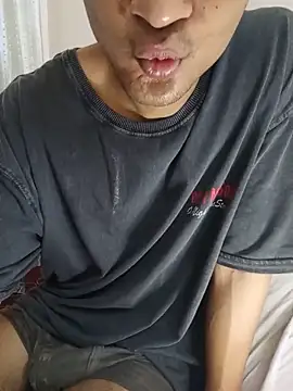 skinny_raj webcam