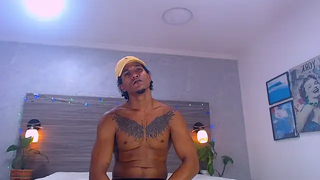 Dilan_Hall webcam