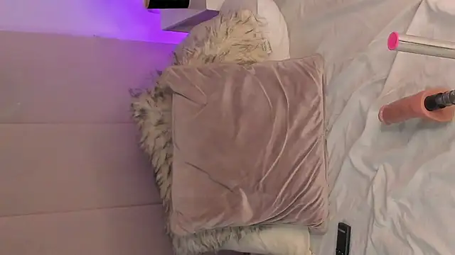 ValkaDoll webcam